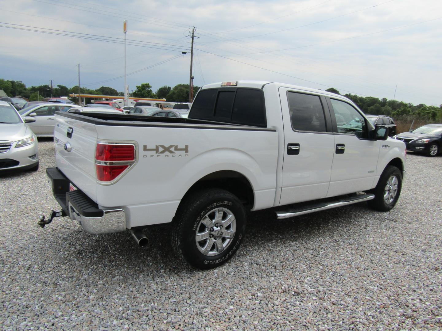 2014 White /Tan Ford F-150 FX4 SuperCrew 5.5-ft. Bed 4WD (1FTFW1ET1EF) with an 3.5L V6 TURBO engine, Automatic transmission, located at 15016 S Hwy 231, Midland City, AL, 36350, (334) 983-3001, 31.306210, -85.495277 - Photo#7